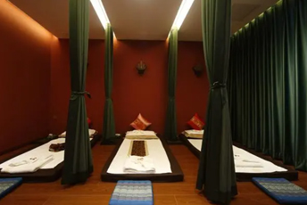 武汉汉阳泰式按摩的被动瑜伽：当身体被折叠成诗